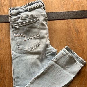 American Eagle skinny jeans